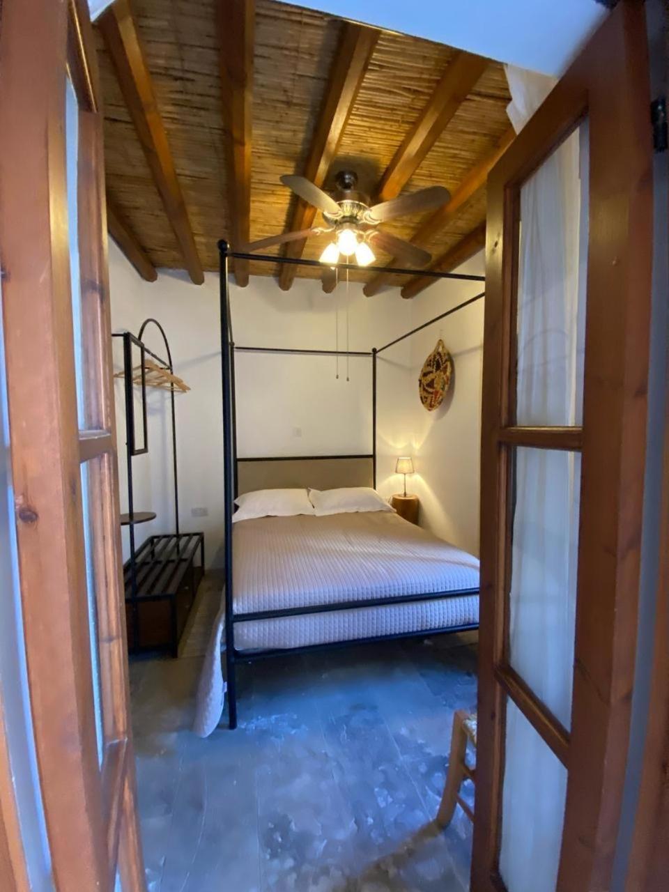 Spiti Calliope Kathikas Exterior photo