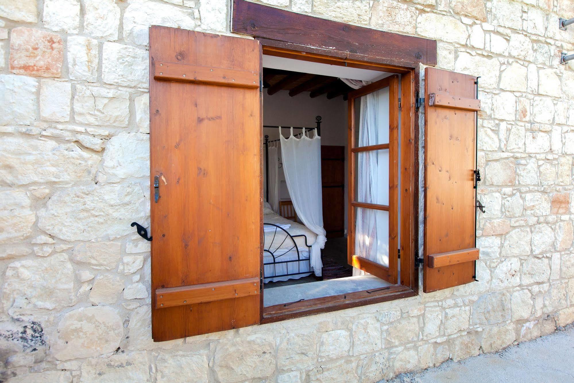 Spiti Calliope Kathikas Exterior photo